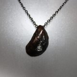 Blåskjell lite anheng med ankerkjede, oksidert